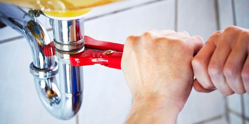 Why You Shouldn’t DIY Plumbing Problems